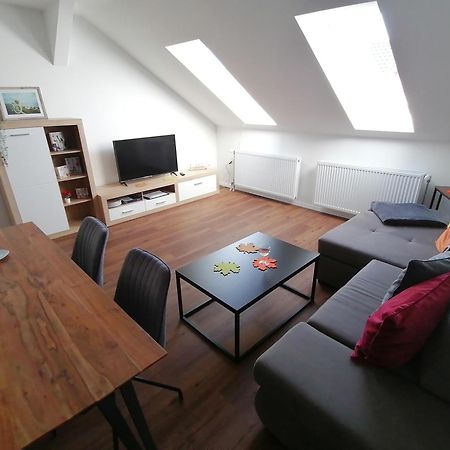 Auszeit2 Erfurt - Stilvolle Dachwohnung Mit Parkplatz - Zentrumsnah ภายนอก รูปภาพ