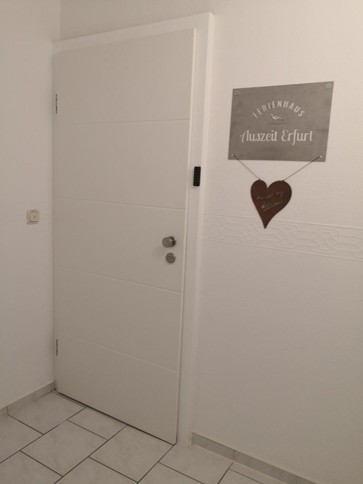 Auszeit2 Erfurt - Stilvolle Dachwohnung Mit Parkplatz - Zentrumsnah ภายนอก รูปภาพ
