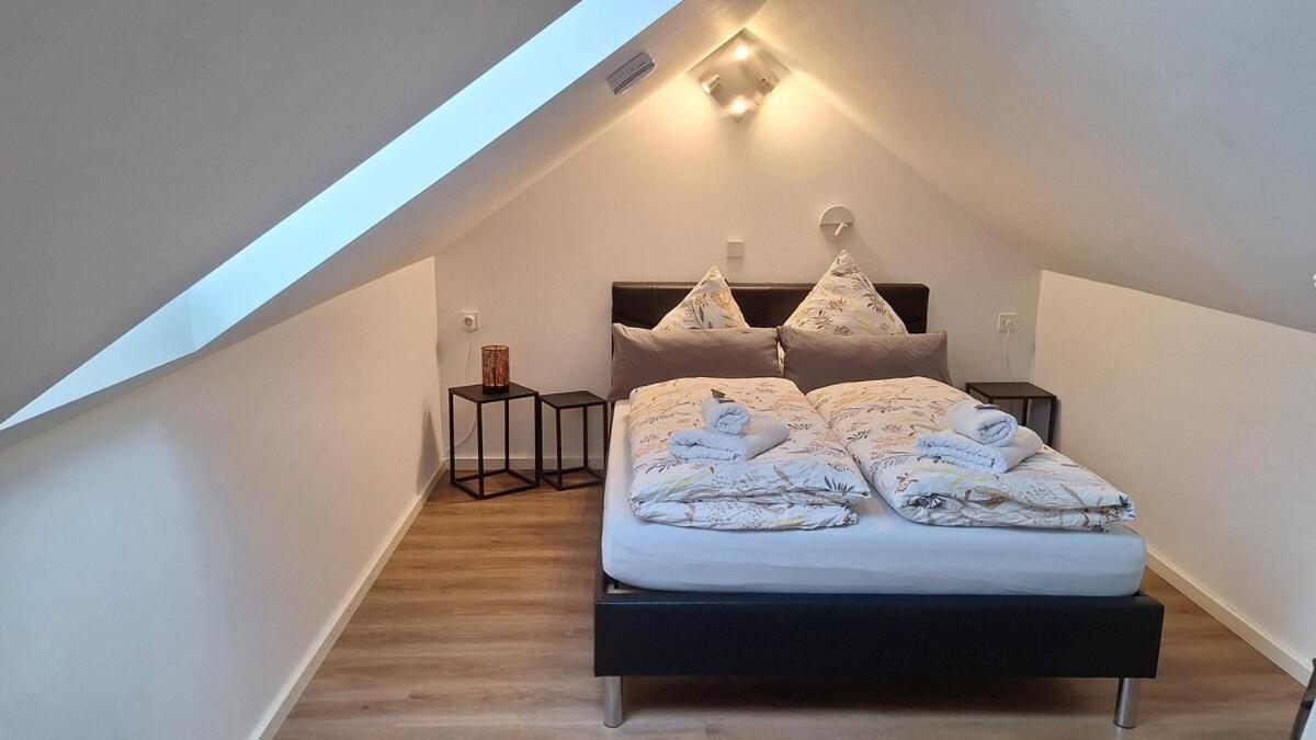 Auszeit2 Erfurt - Stilvolle Dachwohnung Mit Parkplatz - Zentrumsnah ภายนอก รูปภาพ